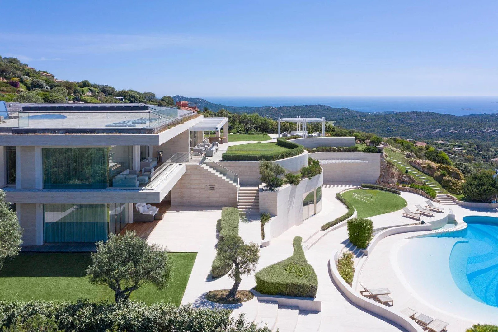 洋楽 PETRE INSPIRESCU,Loco Dice,Ricardo Villa Contemporary Villa on the Costa Smeralda, Sardinia — Francis